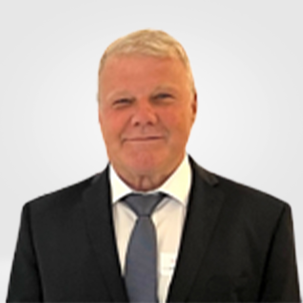 奔道德（Bernd Dautel）